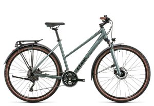 Cube Nature Pro Allroad Trapez 2022 | 28 Zoll | silvergreen´n´black | 46 cm Radgröße