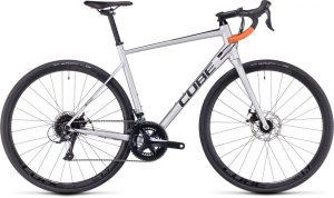 Cube Attain Pro Rennrad Silber Modell 2023