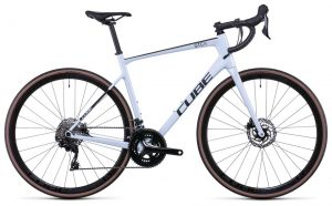 Cube Attain GTC Race Rennrad Weiß Modell 2023